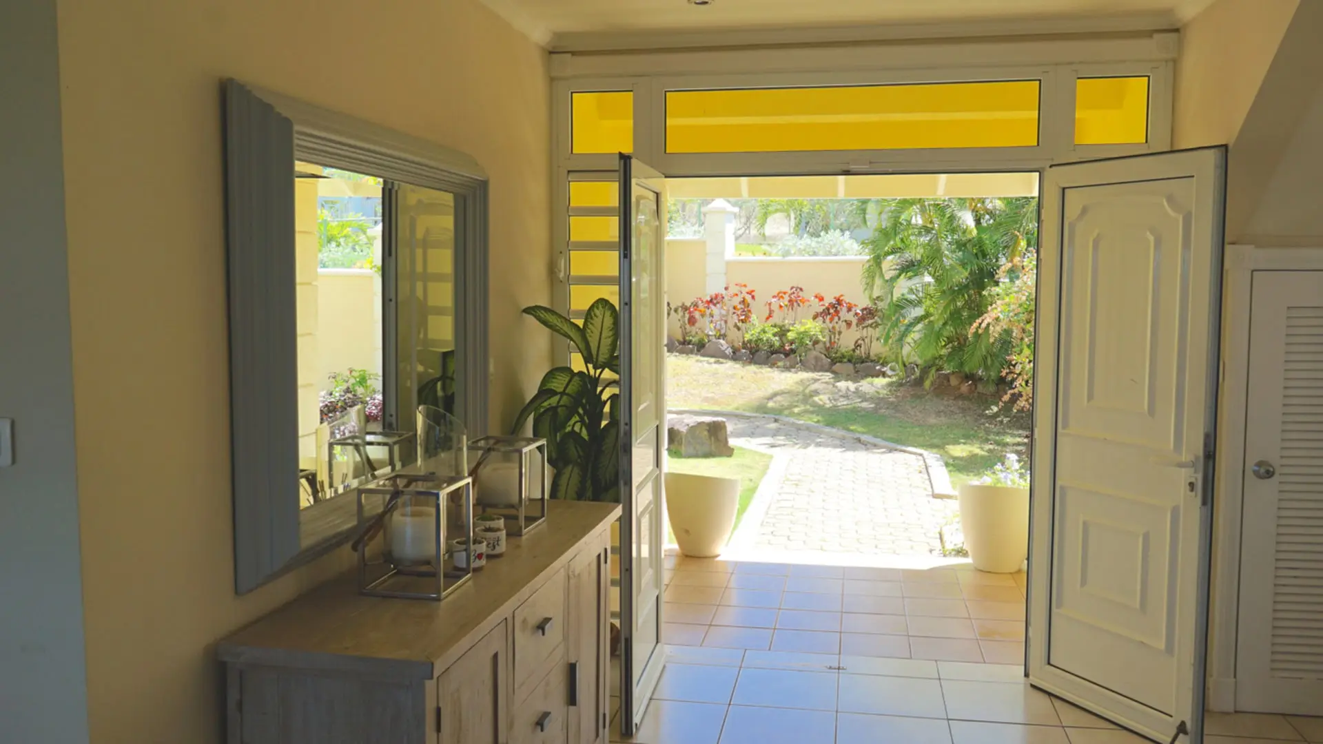 luxury homes for sale in smain entrancet lucia