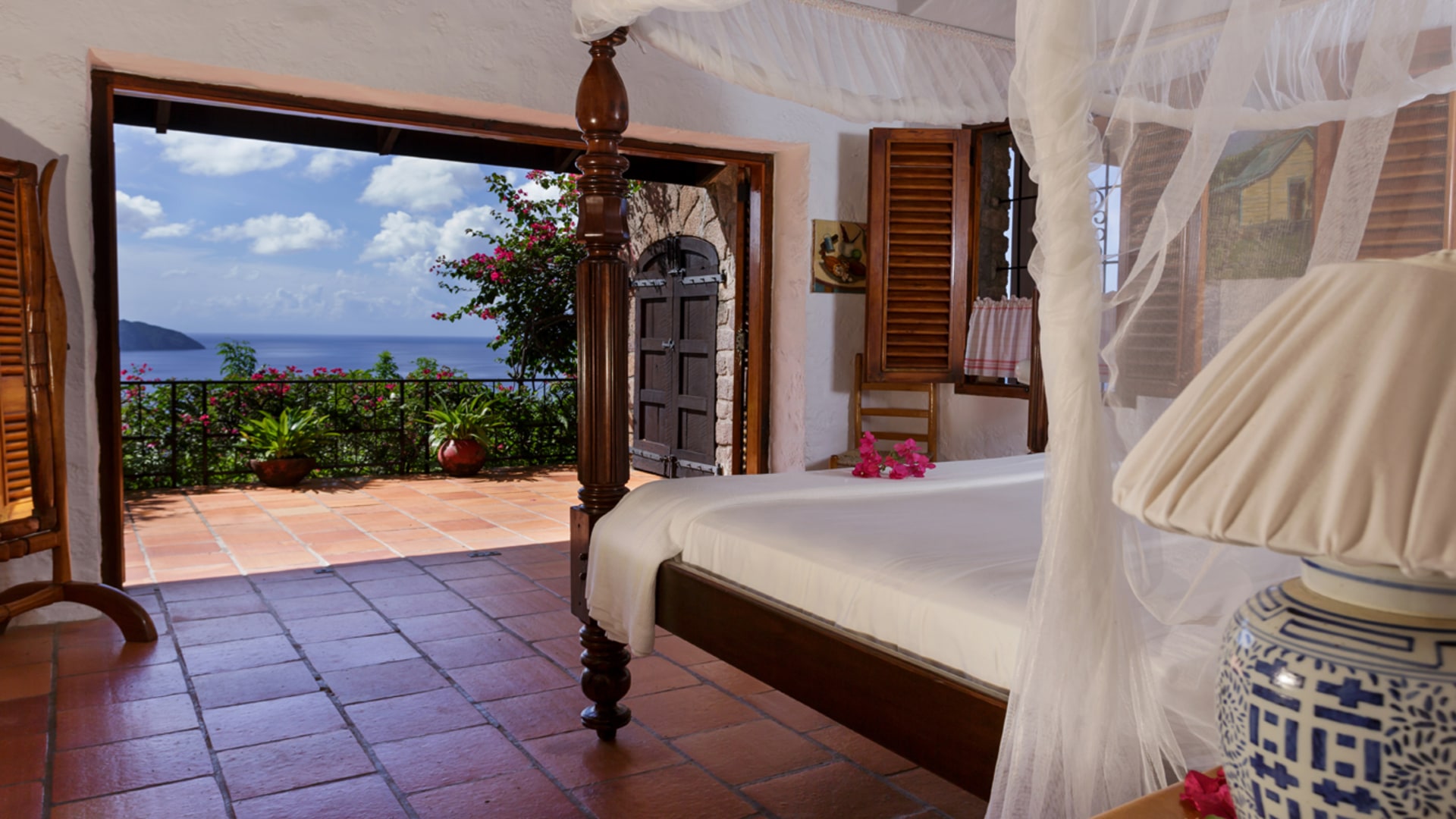 St. Lucia Real Estate Tamarind House Villa bed