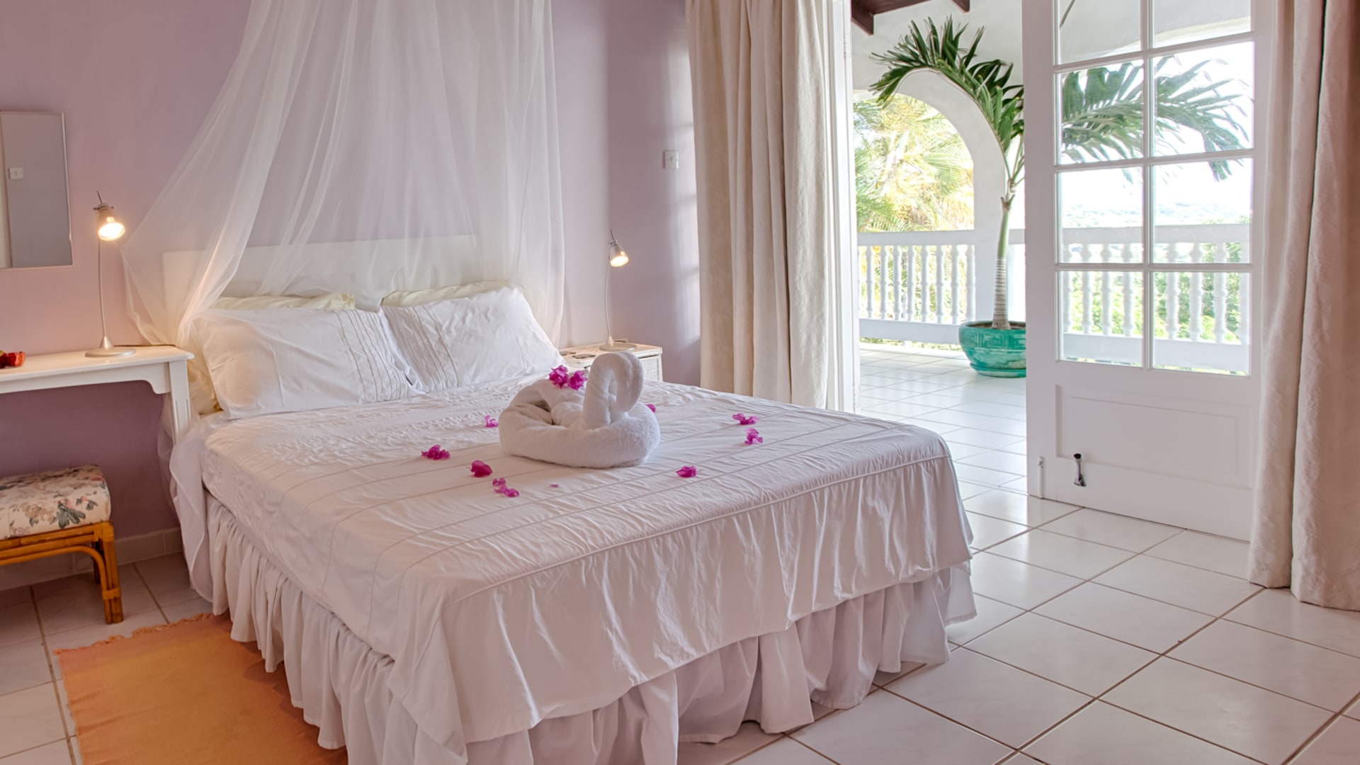 St. Lucia Real Estate 16 Seddleback Villa bed