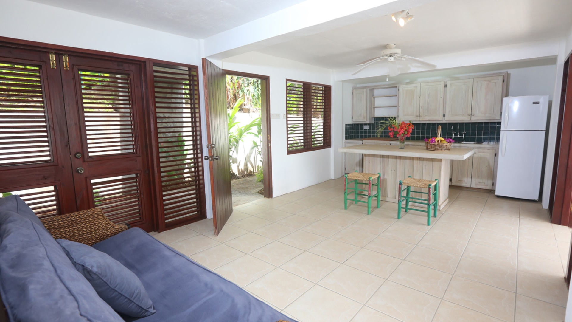 St. Lucia Real Estate Luxurious Colibri cottage Villa kitchen